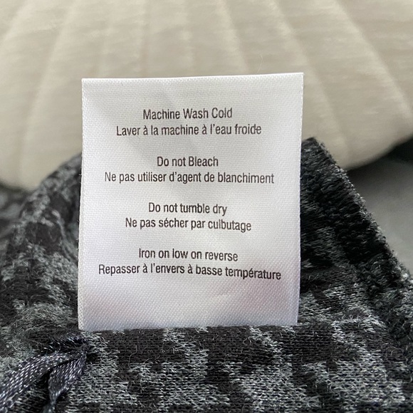 Le Chateau houndstooth pencil skirt - Picture 7 of 7